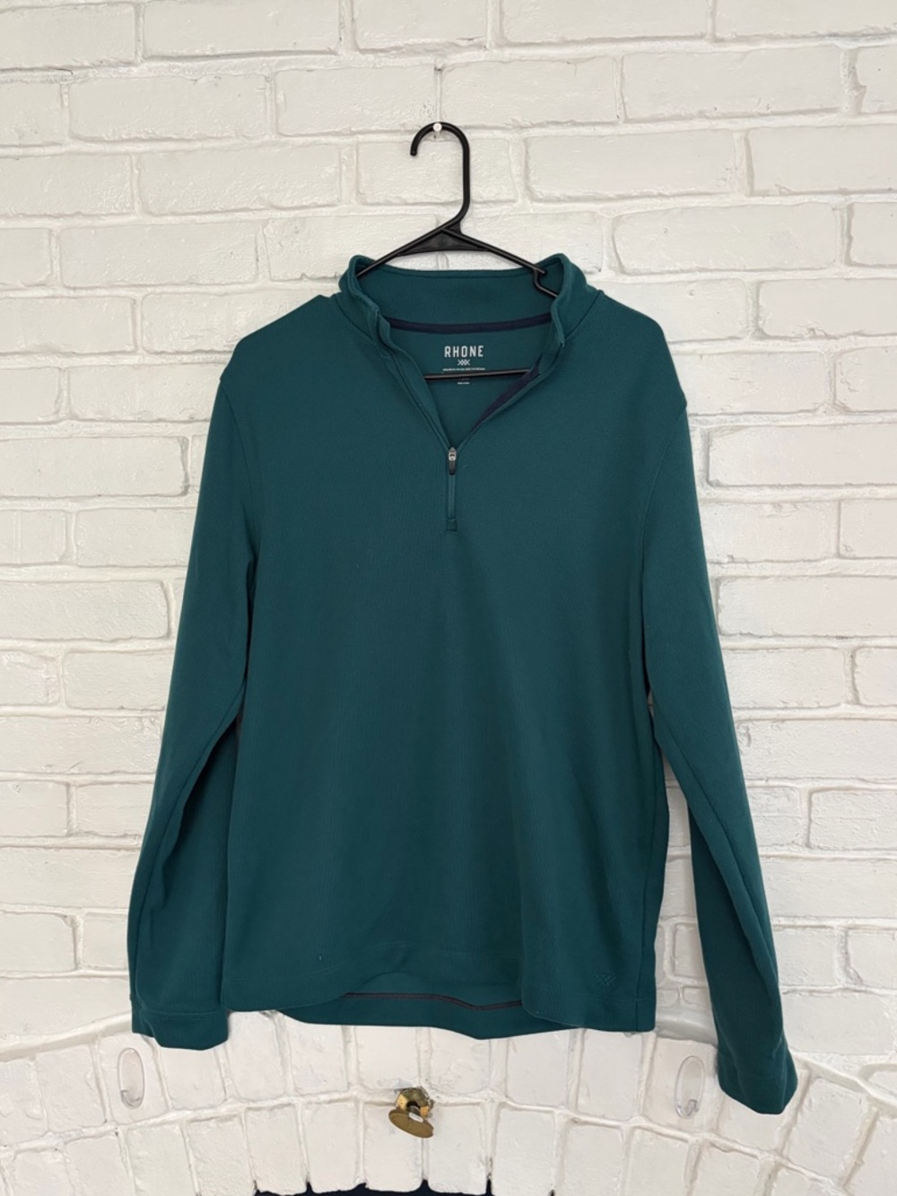 Men’s medium Rhône quarter zip sweater